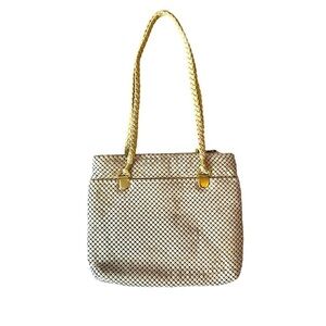 5/$25 Vintage ivory and gold chain mail shoulder purse